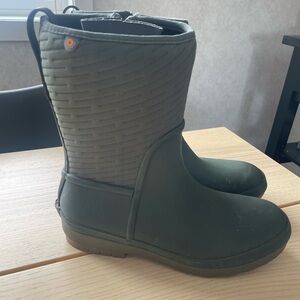 Bogs CRANDALL II MID ZIP women’s winter boots size 10 - waterproof ladies Bogs